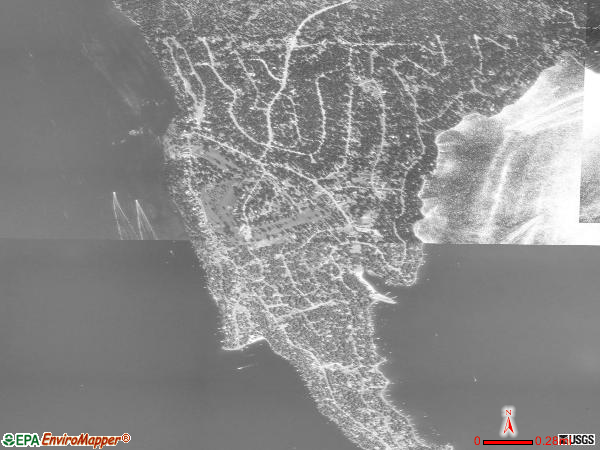 Lake Almanor Country Club satellite photo by USGS 