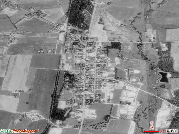 Woodsboro satellite photo by USGS 