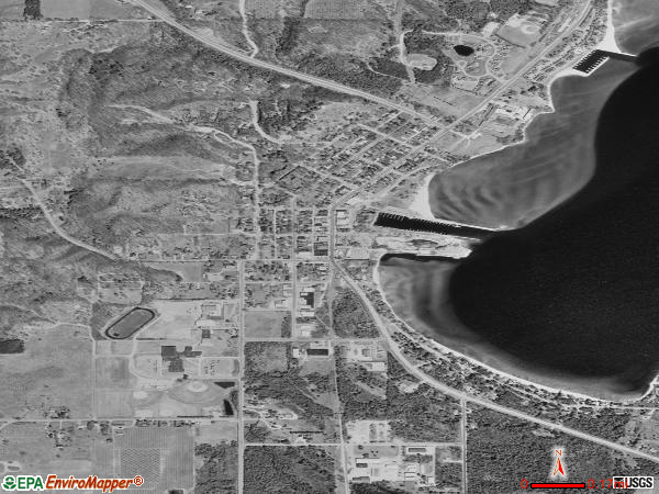 Suttons Bay satellite photo by USGS 
