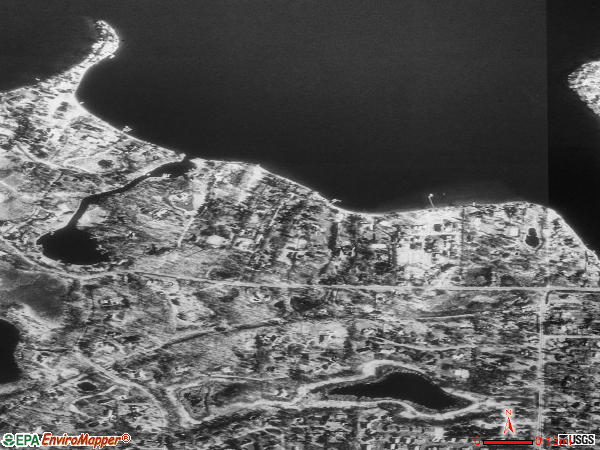 Woodland satellite photo by USGS 