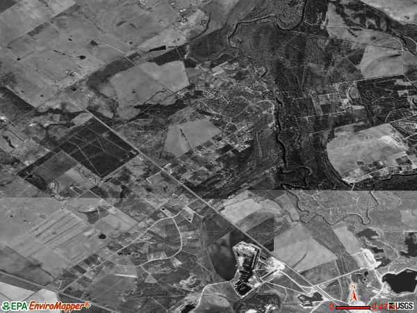 Sandy Hollow-Escondidas satellite photo by USGS 