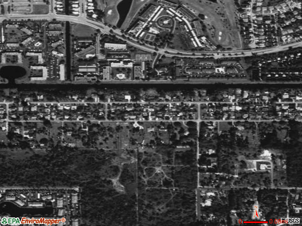 Hillsboro Pines satellite photo by USGS 