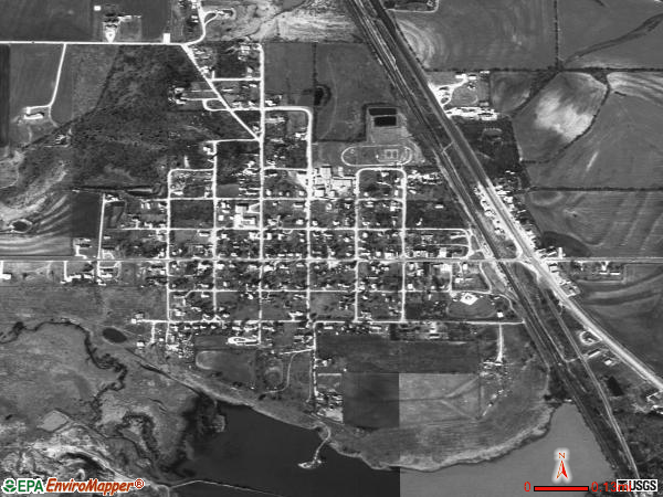Lawn satellite photo by USGS 