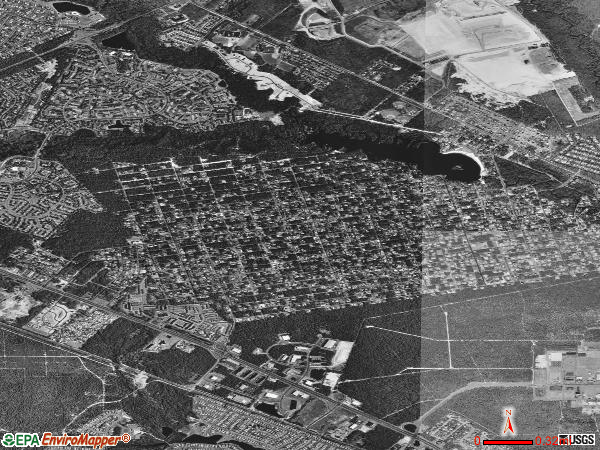 Leisure Village West-Pine Lake Park satellite photo by USGS 