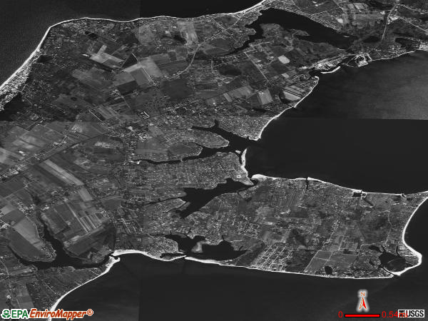 Southold satellite photo by USGS 
