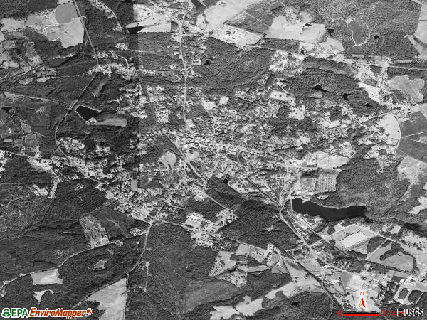 Edgefield satellite photo by USGS 
