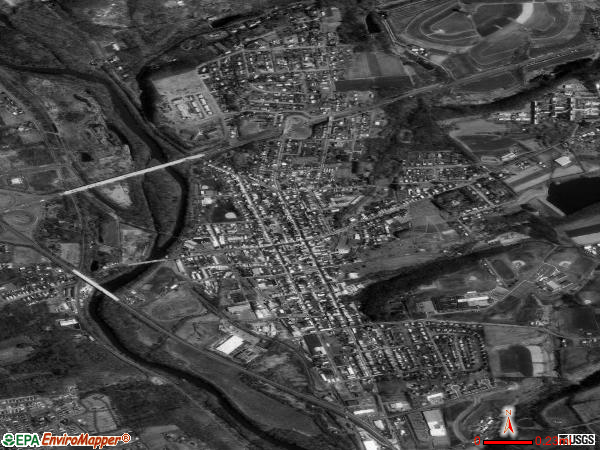 Hamburg satellite photo by USGS 