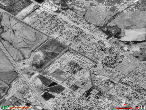 Central Gardens satellite photo by USGS 