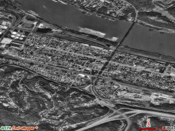 Kenova satellite photo by USGS 