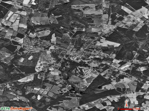 Williston satellite photo by USGS 