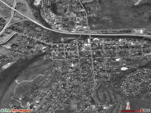 Bedford satellite photo by USGS 