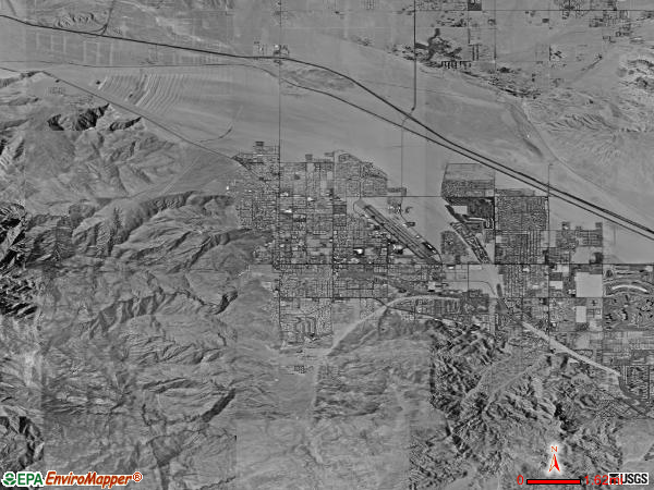 Palm Springs satellite photo by USGS 