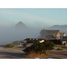 Cannon Beach: Foggy morning