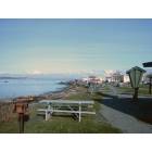 Mukilteo: : View from the beach park over looking the ferry terminal in mukilteo