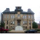 Millersburg: Holmes County Courthouse in Millersburg, OH