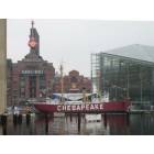 Baltimore: : Chesapeake Lightship in Baltimore Inner Harbor