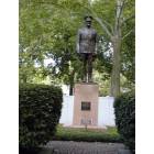 Laclede: General John Pershing's Statue