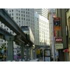 Seattle: : Monorail on Fifth Avenue, going to Westlake Station