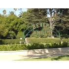 Beverly Hills: : Beverly Gardens Park