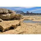 Louisville: : view from Falls of the Ohio park
