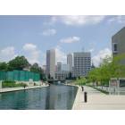 Indianapolis: Downtown skyline from the white river