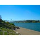 Huntington: Looking out over the Ohio River