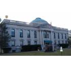 Hudson: : Columbia County Courthouse Located At 401 Union St.