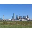 Dallas: : Dallas Skyline with jet flying over