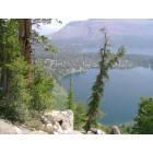 Mammoth Lakes: : Lake George with Lake Mary in the background
