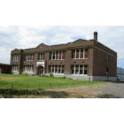 Stanfield: Stanfield High School building (not in use), May 2009