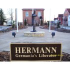 Hermann: Hermann Statue