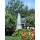 Wakefield: Downtown memorial and fountain