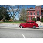 Zebulon: Pike County Courthouse with a Gangsta Hot Rod
