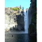 Snoqualmie: Summer time at the base of the falls + Hotel