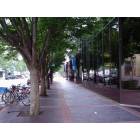 Columbus: Washington Street at the Commons