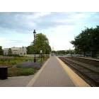 Itasca: Itasca Train Station - Going In The Direction To Downtown Chicago - Itasca, IL