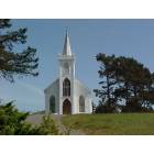 Bodega Bay: where is Alfred Hitchcock? the church in 