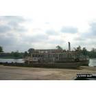 St. Charles: : Fox River Queen
