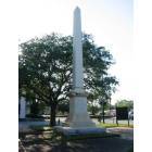 Marianna: Confederate Memorial with wreath, Marianna Town Park