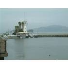 San Francisco: : Lighthouse in the San Francisco Bay at the Fishermans Wharf