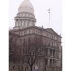 Lansing: : closer view of the capitol building