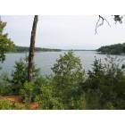 Horseshoe Bend: View of Crown Lake from Crown Point Resort