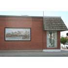 American Falls: picture on a building 
