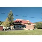 Lyons: Liquor Store