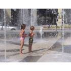 Salt Lake City: : Kids in Olympic Fountain