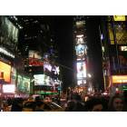 New York: : times square by night