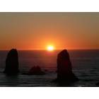 Cannon Beach: sunset at the beach