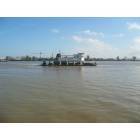New Orleans: : Ferry on Mississippi River