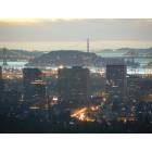 Oakland: : The City of Oakland at Sunset