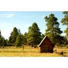 Pagosa Springs: Cabin along side of road in Pagosa Springs